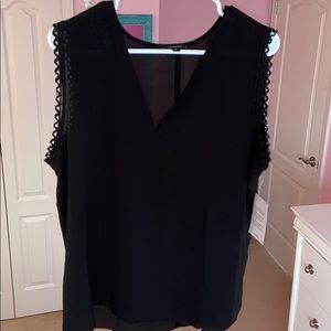 Sleeveless black top from Stella and dot